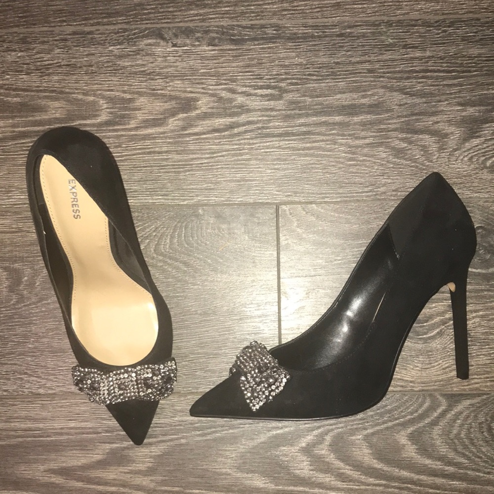 Express heels